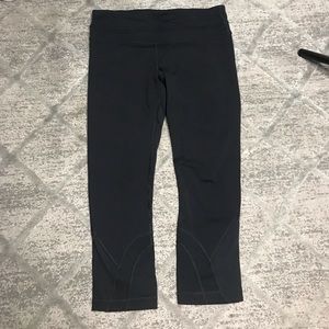 Women Lululemon black legging